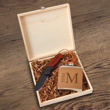 Load image into Gallery viewer, Personalized Perth Groomsmen Flask Gift Box Set - Flask and Knife Set
