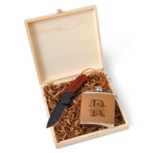 Load image into Gallery viewer, Personalized Perth Groomsmen Flask Gift Box Set - Flask and Knife Set
